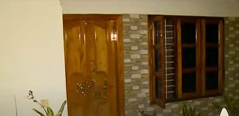 നാദിറ സുരേഷിന്റെ വീട്/ ടെലിവിഷന് ചിത്രം