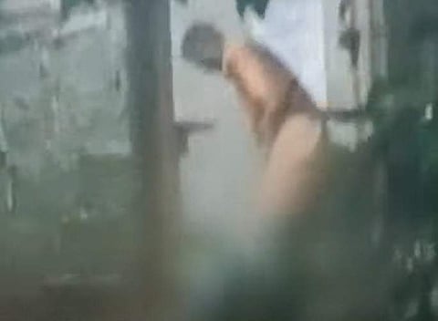 അമ്മയെ മകന് മര്ദ്ദിക്കുന്ന ദൃശ്യം, സ്ക്രീന്ഷോട്ട്