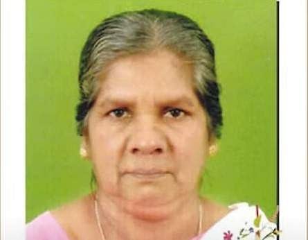 കരയിലയ്ക്ക് തീപിടിച്ച് പൊള്ളലേറ്റ് മരിച്ച പൊന്നമ്മ