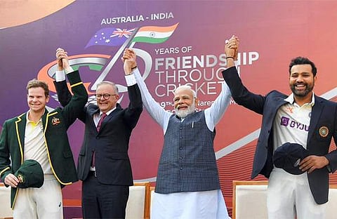 രോഹിത് ശര്മ്മയ്ക്കും സ്റ്റീവ് സ്മിത്തിനുമൊപ്പം ഇരുപ്രധാനമന്ത്രിമാര്, പിടിഐ