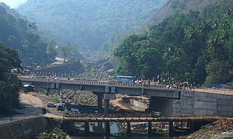 ചെറുതോണിയിലെ പുതിയ പാലം/ ഫെയ്സ്ബുക്ക്