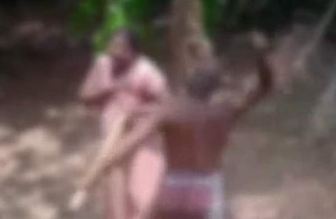 മരുമകളെ മര്ദ്ദിക്കുന്ന ഭര്ത്താവിന്റെ അച്ഛന്റെ ദൃശ്യങ്ങള്, സ്ക്രീന്ഷോട്ട്