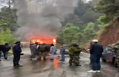 മിന്നലേറ്റ് പൊട്ടിത്തെറിച്ച സൈനിക വാഹനം/ എഎൻഐ