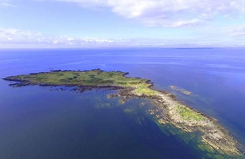 ഗാൽബ്രൈത്ത് ഗ്രൂപ്പ് വിൽപ്പന അറിയിച്ച് ട്വിറ്ററിൽ പങ്കുച്ച ബാർലോകോ ദ്വീപിന്റെ ചിത്രം