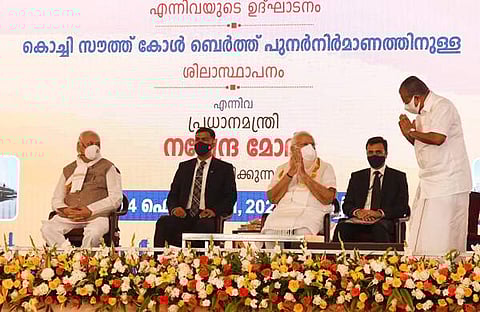 പ്രധാനമന്ത്രിയും ഗവർണറും മുഖ്യമന്ത്രിയും ഒരേ വേദിയിൽ, ഫയൽ/ എക്സ്പ്രസ്