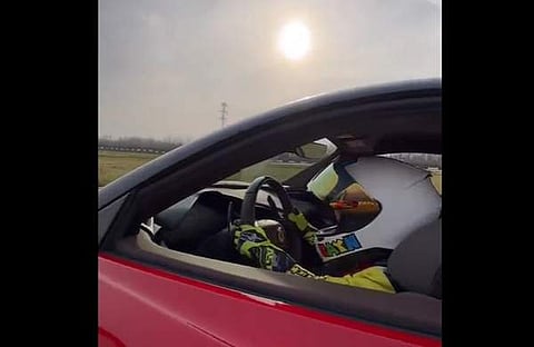 റേസ് ട്രാക്കില് ഫെരാരിയുമായി മുന്നുവയസുകാരന്/ വീഡിയോ ദൃശ്യം