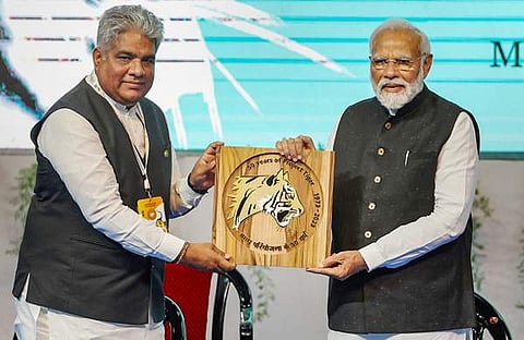 പ്രോജക്ട് ടൈഗറിന്റെ 50-ാം വാര്ഷികത്തില് പ്രത്യേക നാണയം പുറത്തിറക്കിയപ്പോള്, പിടിഐ