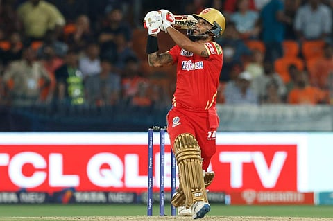 ധവാന്റെ ബാറ്റിങ്/ ട്വിറ്റർ