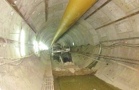 ടണൽ നിർമാണത്തിനിടെ/ ചിത്രം ട്വിറ്റർ