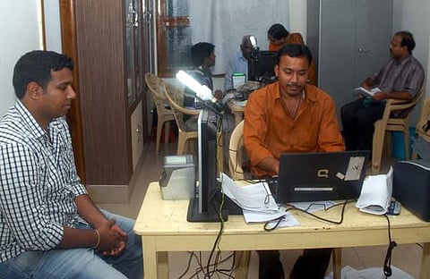 ആധാര് എന് റോള്മെന്റ് സെന്റര്, ഫയല് ഫോട്ടോ/ എക്സ്പ്രസ്