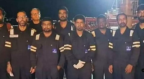 നൈജീരിയയില് തടവിലായ നാവികര്