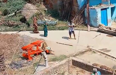 മധ്യപ്രദേശില് അക്രമികള് വെടിയുതിര്ക്കുന്ന ദൃശ്യം