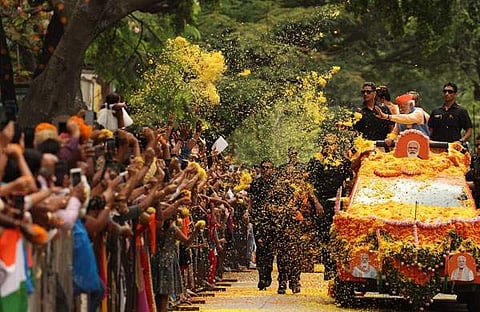 മോദിയുടെ റോഡ് ഷോ/ട്വിറ്റര്