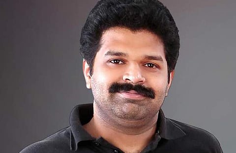 ഡോ. അശ്വിൻ ശേഖർ/ ഐഎയു