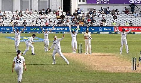 ഇംഗ്ലണ്ട്- ഓസ്ട്രേലിയ വനിതാ ആഷസ് പോരാട്ടം/ ട്വിറ്റർ