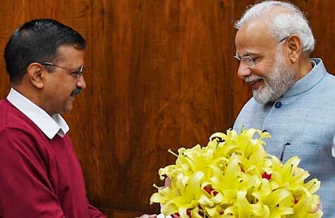 പ്രധാനമന്ത്രി നരേന്ദ്ര മോദിക്കൊപ്പം കെജരിവാള്/പിടിഐ