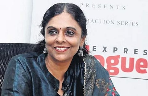 ബി സന്ധ്യ എക്സ്പ്രസ് ഡയലോഗ്സിൽ/ ന്യൂ ഇന്ത്യൻ എക്സ്പ്രസ്