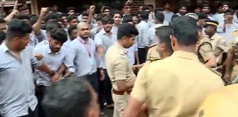 വീഡിയോ സ്ക്രീന്ഷോട്ട്