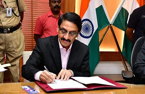 ഡോ. വി വേണു ചീഫ് സെക്രട്ടറിയായി ചുമതലയേല്ക്കുന്നു/ഫെയ്സ്ബുക്ക്