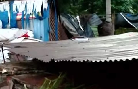 ഇരുനില കെട്ടിടം ഇടിഞ്ഞുതാഴ്ന്ന നിലയില്, സ്ക്രീന്ഷോട്ട്