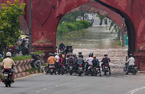 ചെങ്കോട്ടയിൽ വെള്ളം കയറിയപ്പോൾ/ ചിത്രം: പിടിഐ