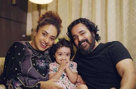 പേളിയും ശ്രീനിഷും മകൾ നിലയും/ ഇൻസ്റ്റഗ്രാം