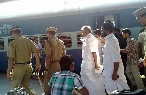 ഉമ്മന്ചാണ്ടി/ ട്വിറ്റര്