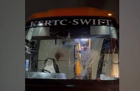 സ്വിഫ്റ്റിന്റെ ചില്ല് അടിച്ചുതകര്ത്ത നിലയില്, സ്ക്രീന്ഷോട്ട്