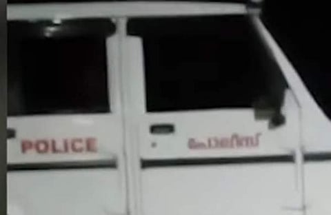 യുവാവ് തട്ടിക്കൊണ്ടുപോയ പൊലീസ് ജീപ്പിന്റെ ദൃശ്യം, സ്ക്രീന്ഷോട്ട്