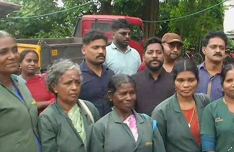 പത്തുകോടിയുടെ ഒന്നാം സമ്മാനം ലഭിച്ച ഹരിതകര്മ്മ സേനാംഗങ്ങള്, സ്ക്രീന്ഷോട്ട്