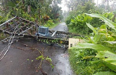 കാറ്റില് ഒടിഞ്ഞുവീണ പോസ്റ്റ്/ഫെയ്സ്ബുക്ക്
