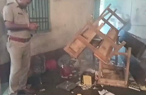 പോളിങ് ബൂത്ത് ആക്രമിക്കപ്പെട്ടപ്പോൾ/ വിഡിയോ സ്ക്രീൻഷോട്ട്