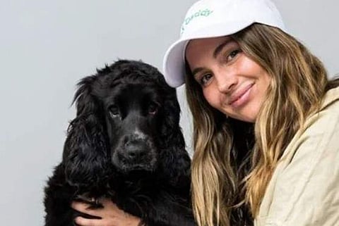 ആഷ ധില്ലൺ റോമിയോയ്ക്കൊപ്പം/ ട്വിറ്റർ