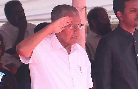 മുഖ്യമന്ത്രി പിണറായി വിജയന് സ്വാതന്ത്യദിന സല്യൂട്ട് സ്വീകരിക്കുന്നു