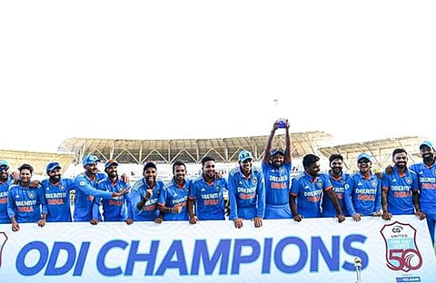 ഏകദിന പരമ്പര സ്വന്തമാക്കിയ ഇന്ത്യന് ടീം, image credit: BCCI