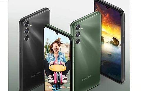 ഗ്യാലക്സി എഫ്34 ഫൈവ് ജി സ്മാര്ട്ട്ഫോണ്, ട്വിറ്റർ