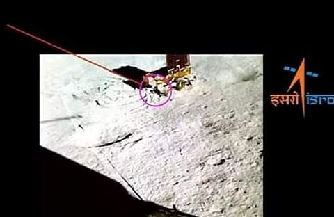 റോവറിന്റെ പ്രവര്ത്തനം കാണിക്കുന്ന വീഡിയോയിലെ ദൃശ്യം, ഐഎസ്ആര്ഒ