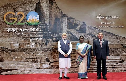 രാഷ്ട്രപതിയും പ്രധാനമന്ത്രിയും ചൈനീസ് പ്രധാനമന്ത്രി ലി ക്വിയാങ്ങിനൊപ്പം/ പിടിഐ