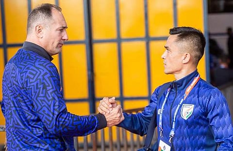 പരിശീലകൻ ഇഗോർ സ്റ്റിമാചും ക്യാപ്റ്റൻ സുനിൽ ഛേത്രിയും/ ട്വിറ്റർ