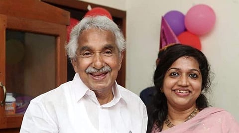 ഉമ്മന് ചാണ്ടിക്കൊപ്പം മറിയ ഉമ്മന്/ഫെയ്സ്ബുക്ക്