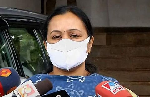 മന്ത്രി വീണാ ജോർജ് മാധ്യമങ്ങളുമായി സംസാരിക്കുന്നു/ ടിവി ദൃശ്യം