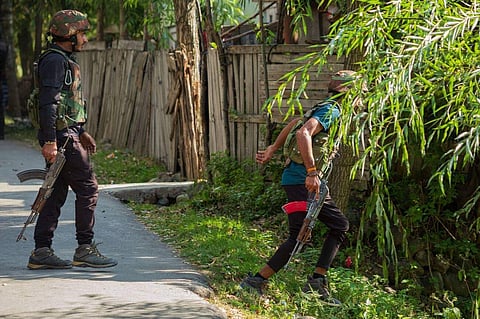 ഭീകരര്ക്കായുള്ള സൈന്യത്തിന്റെ തിരച്ചില്/ ട്വിറ്റര്