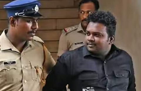 എബിൻ/ ടെലിവിഷൻ ദൃശ്യം