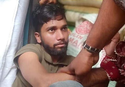 പൊലീസ് പിടികൂടിയ പ്രതി