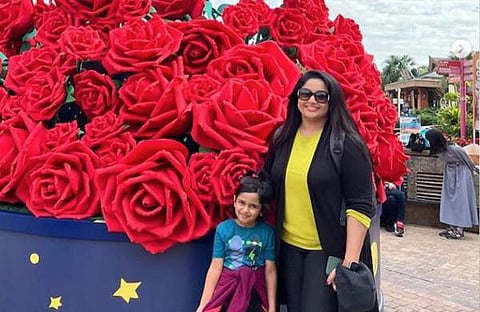 കാവ്യ മാധവനും മകള് മഹാലക്ഷ്മിയും /ചിത്രം ഇന്സ്റ്റഗ്രാം