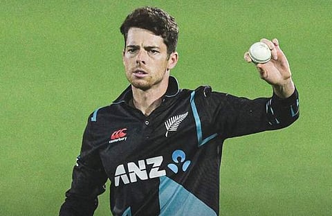 മിച്ചല് സാന്റ്നര്/ എക്സ്