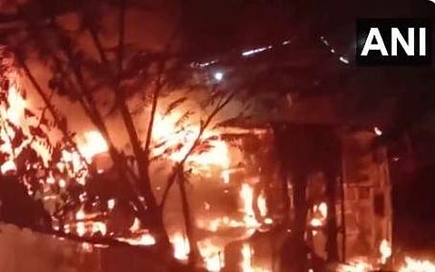തെലങ്കാനയില് ബസിന് തീപിടിച്ച് പൂര്ണമായി കത്തിനശിച്ചപ്പോള്