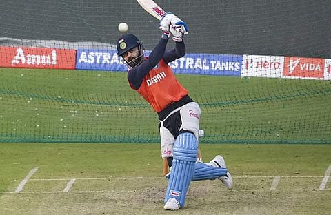 കോഹ്ലി പരിശീലനത്തിനിടെ/ പിടിഐ