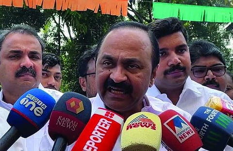 വിഡി സതീശൻ മാധ്യമങ്ങളോട് സംസാരിക്കുന്നു/ ഫെയ്സ്ബുക്ക്