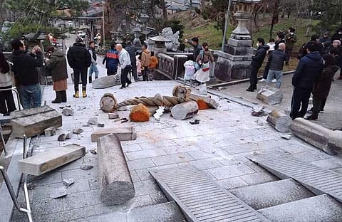 ഭൂകമ്പത്തിൽ തകർന്ന കനാസാവയിലെ ആരാധനാലയം/ പിടിഐ